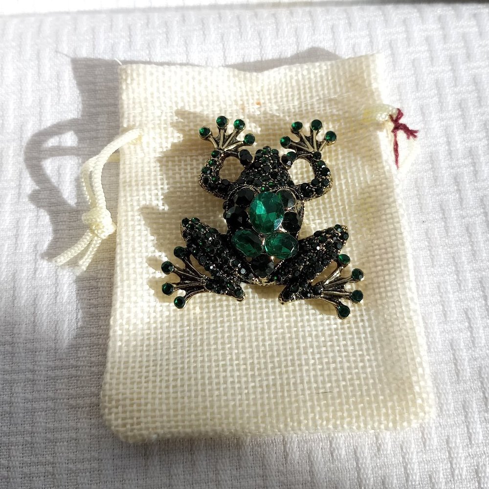 Green Rhinestone Frog Pin Broach - Picture 5 of 5